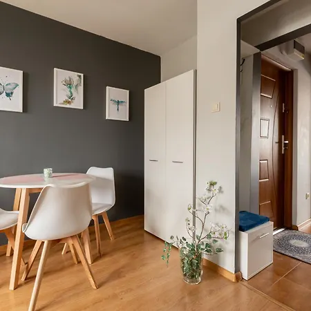Cozy Nest By Bookinghost Appartement Reda
